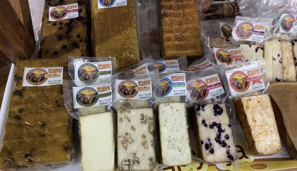 Bor domaćin prvog Sajma domaće radinosti, starih zanata i tradicionalnih jela