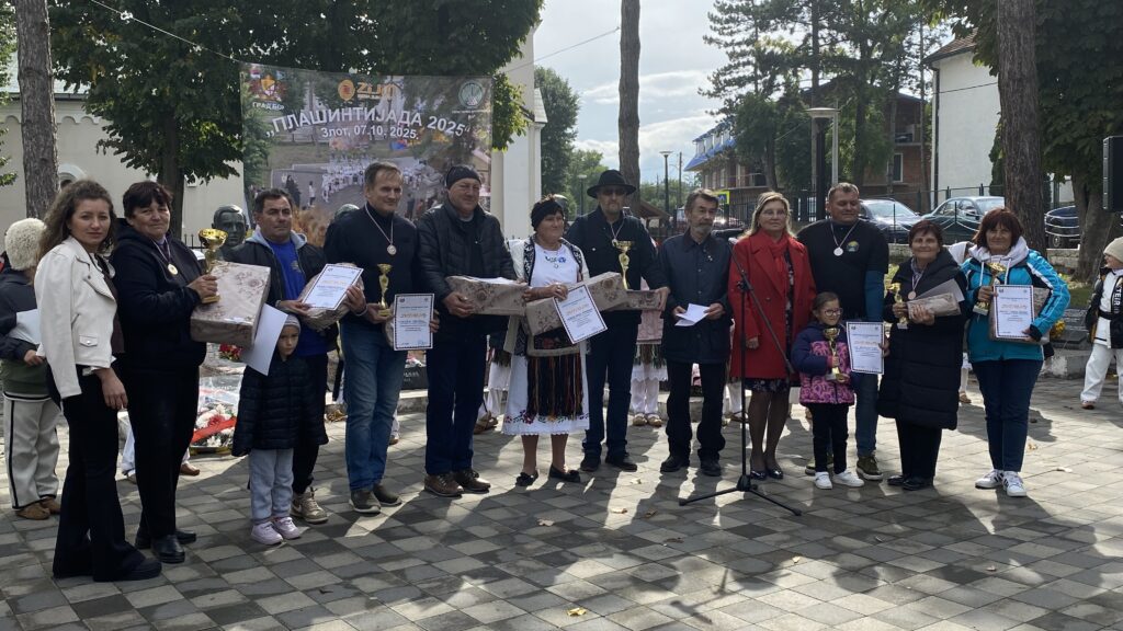 Obeležen Dan oslobođenja i Dan škole u Zlotu
